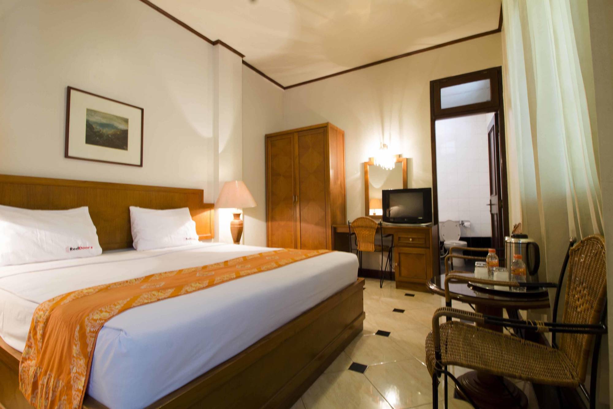 Reddoorz @ Dago Hotell Bandung Exteriör bild